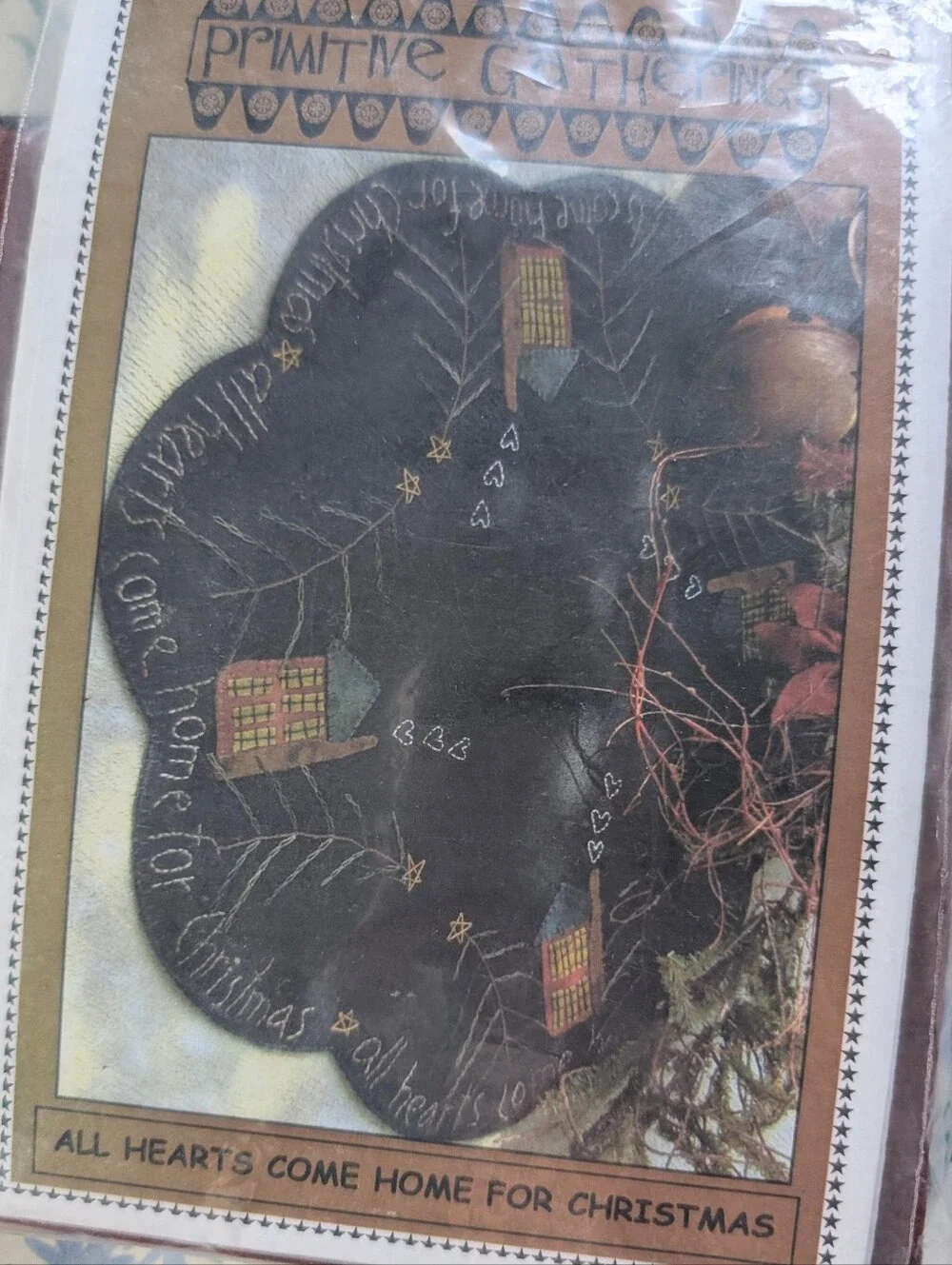Primitive Gatherings All Hearts Come Home For Christmas Table Mat Kit NEW Wool